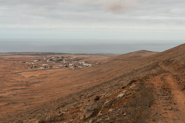 Vista a&eacute;rea del pueblo de Caldereta y la costa norte de Fuerteventura