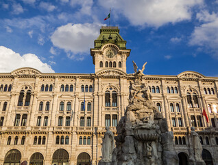 Obraz premium Town Hall, Unity of Italy Square, Trieste