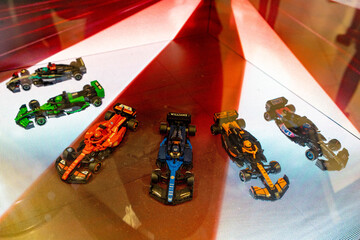 Naklejka premium London, UK: Formel 1 Lego Autos, ausgestellt im Lego Store in London