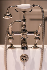 Wasserhahn einer Badewanne