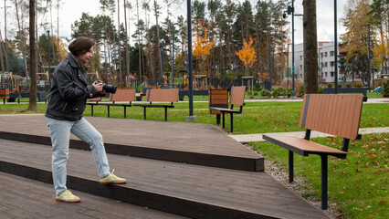 Photographer Captures Autumn Scenes in a City Park During a Peaceful Afternoon Walk