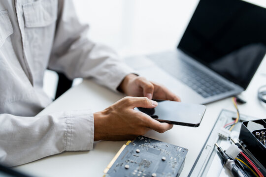 IT Engineer installing Hardware Equipment Development Facility Engineer  Maintenance computer Motherboard Electronic repair shop technology business - Powered by Adobe