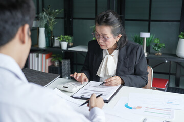 Fototapeta premium Business People Meeting Design Ideas professional investor working new start up project. Concept. business planning in office