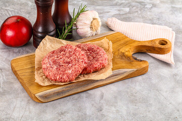 Raw round beef cutlet minced meat