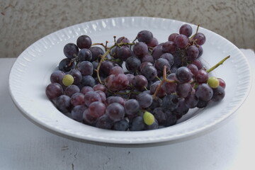 vinogrda variety lydia ga plate visible thunderstorm product item