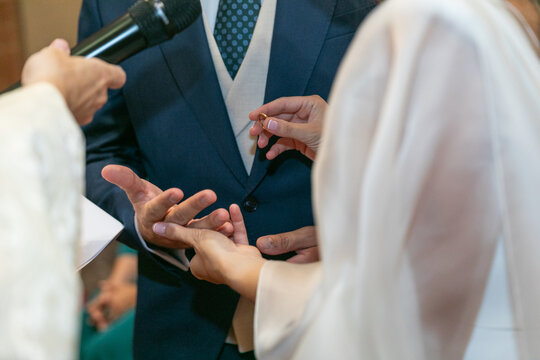 boda, novia, novio, anillas, ceremonia, par, amor, mujer, gente, casado, esposos, romance, participaci&oacute;n, nupcial, esposa, digno, 2, desposar, anillos, alianza, casar, uni&oacute;n, matrimonio