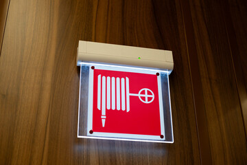 The fire hydrant sign or fire safety sign is used in locations where a fire hydrant, hose, and nozzle are located. The sign can also be used as a pictogram for illuminated signs
