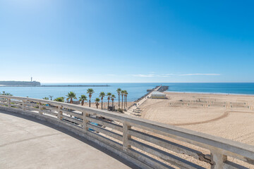 Praia da Rocha, plage public de la ville de Portimao, ville balnéaire du sud du Portugal en...