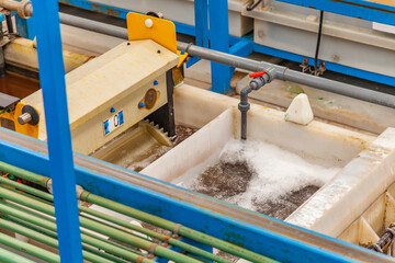 Proceso de fabricaci&oacute;n de tornillos en la f&aacute;brica