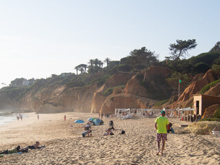 Bizarre Gesteine in der Algarve