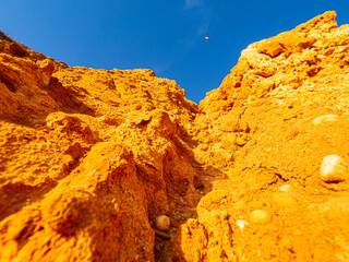 Bizarre Gesteine in der Algarve