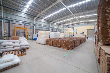 F&aacute;brica de Pl&aacute;sticos PET: Proceso de Fabricaci&oacute;n y Transformaci&oacute;n