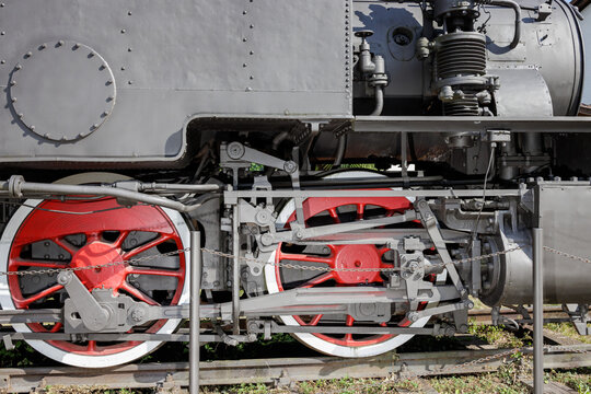 Steel wheels on iron rails