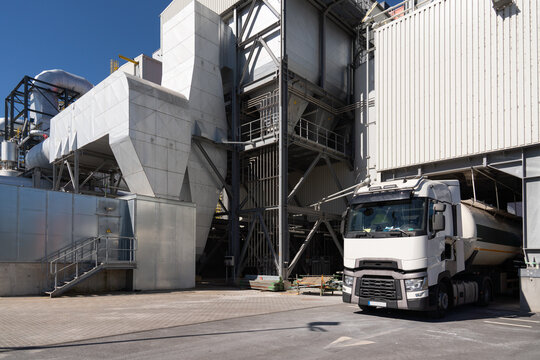 Truck Unloading at an Industrial Facility 