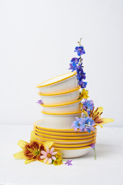 Stack of plates decorated with flowers