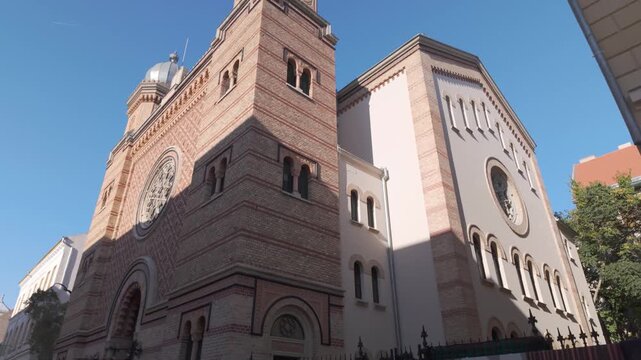 Scenic view of Timisoara&rsquo;s Cetate Synagogue, showcasing the cultural and architectural heritage of the Jewish landmark.