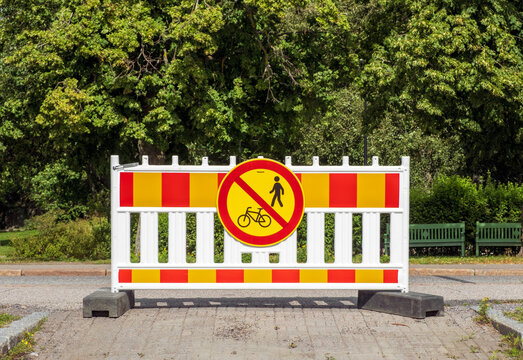 Closed street for reconstruction with roabdlock and road sign