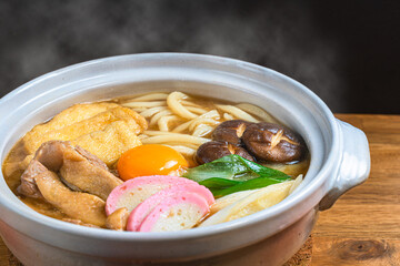 味噌煮込みうどん