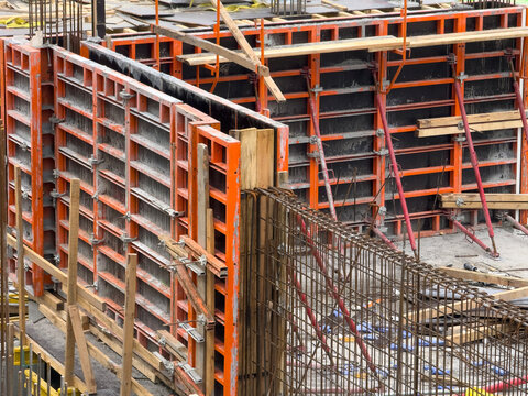 Concrete Column Formwork and Rebar Steel 