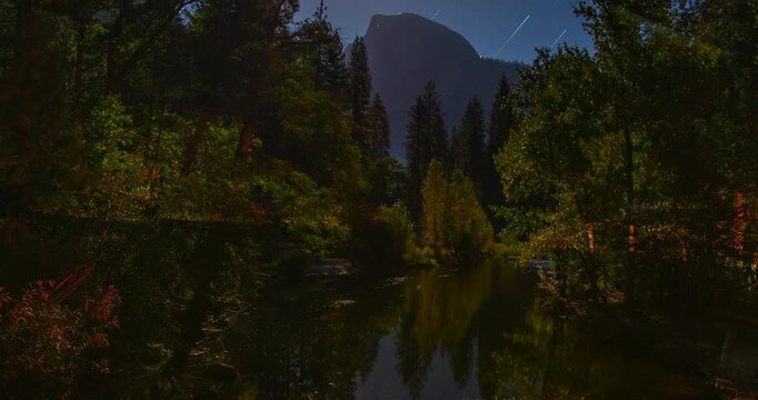 Half Dome Moonlight Reflection &ndash; Night Timelapse of Yosemite&rsquo;s Granite Peak and Peaceful River Under the Stars