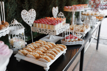 Charming wedding sweets arrangement in soft natural tones