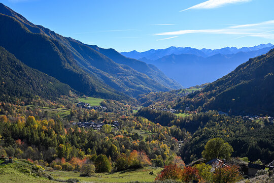 Val d&rsquo;Ayas in Valle d&rsquo;aosta or Aosta Valley in autumn