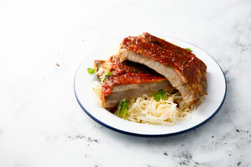 BBQ ribs with sauerkraut