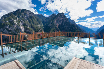 The Echo Wall in Balagezong Grand Canyon Park featuring the glass observation deck.