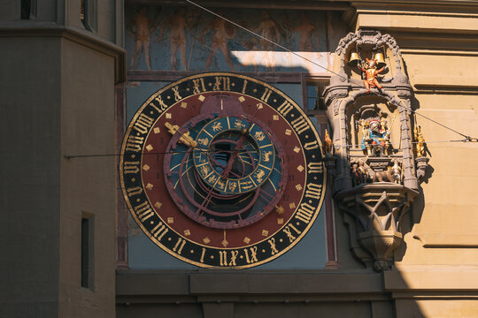 Zytglogge astronomical clock tower in bern, switzerland
