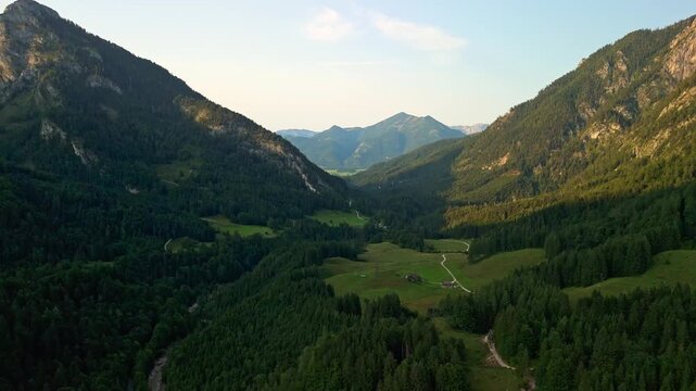 Mountain pass between the Bleckwand, Sparber, and Rinnkogel mountains, Osterhorn range, Salzkammergut, Alps, Austria