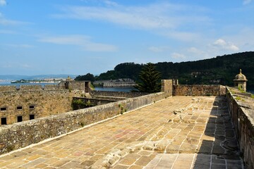 les fortifications du Ch&acirc;teau Saint Philippe sur l&rsquo;estuaire du Ferrol en Galice