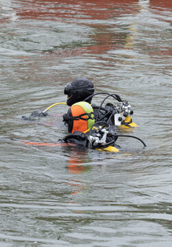 Sapeurs pompiers plongeurs