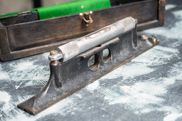 precision level tool for snooker table maintain