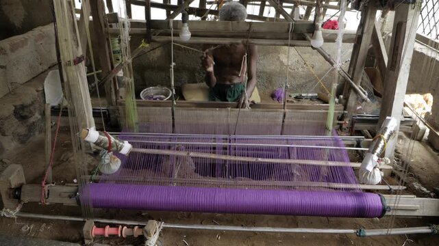 Vibrant Handloom Craftsmanship - A Journey into the Art of Traditional Weaving