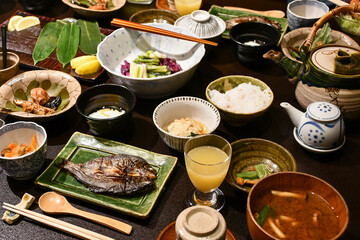 日本の旅館の朝食　Japanese Ryokan Breakfast
