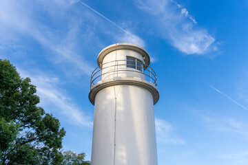 夕暮れ時の富田灯台