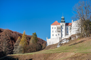 Zamek Pieskowa Skała, Polska	