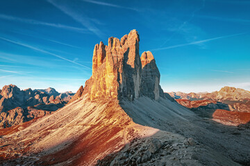 Dolomites relax on the mountains, wolking