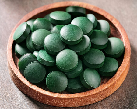 Suplemento alimenticio de algas org&aacute;nicas naturales, Chlorella, espirulina, tabletas