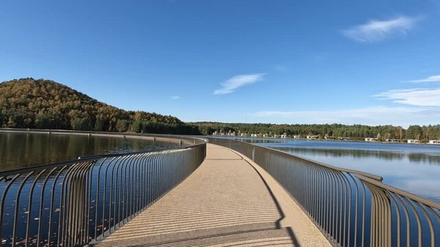Mijnterrils Br&uuml;cke im Nationalpark Hoge Kempen in Belgien