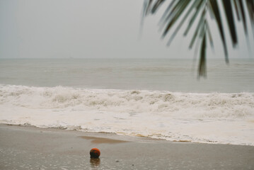 waves breaking on Nha Trang beach before the Kalmaegi storm
