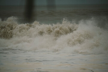 waves breaking on Nha Trang beach before the Kalmaegi storm