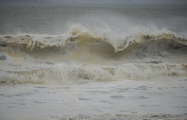 waves breaking on Nha Trang beach before the Kalmaegi storm