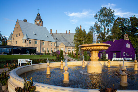 T&otilde;rva vald, Valgamaa, Estonia-4OCT2025-Taagepera Castle also known as Wagenk&uuml;ll hotel castle outside view.