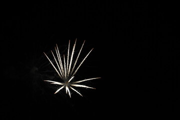 Fototapeta premium Fireworks at the riverbanks in Japan