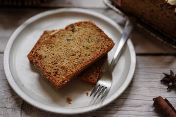Homemade Apple bread with almonds topping | Thankgiving fall desserts