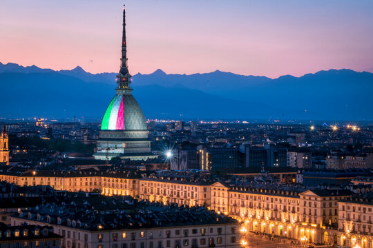 To celebrate the victory of Italy in the 2021 European Fifa Championship, Torino shows it's symbols with the italian flag.