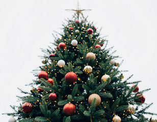 christmas tree with red balls
