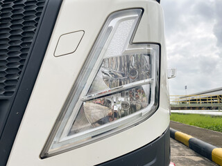 Large truck headlights for famous truck brands © Suchin