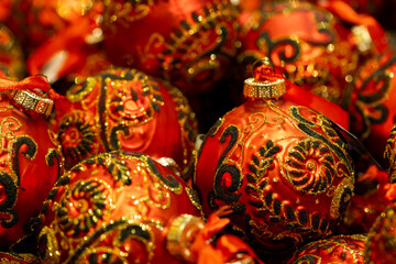 Naklejka premium Ornate Red and Gold Christmas Baubles
